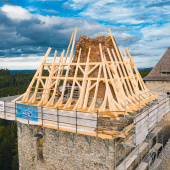 Rekonstrukce západní věže hradu Kašperk