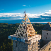 Rekonstrukce západní věže hradu Kašperk